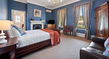 Clydesdale Manor