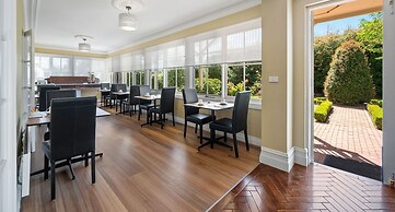 Clydesdale Manor