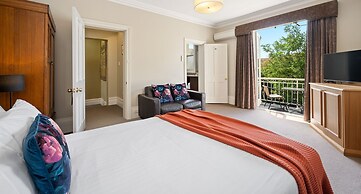 Clydesdale Manor