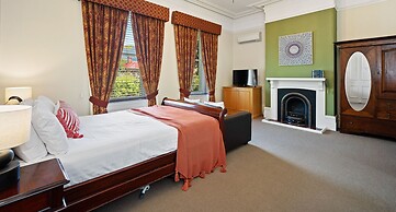 Clydesdale Manor