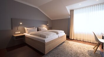 Hotel am Berghang