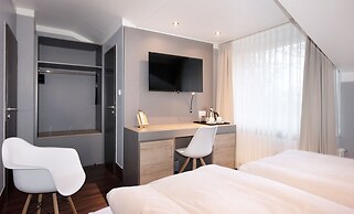Hotel am Berghang