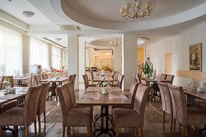Arcadia Hotel