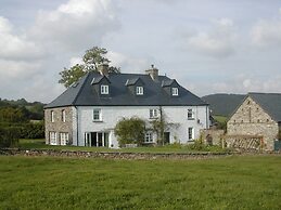 Alltybrain Farm Cottages