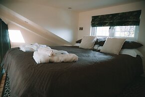Bradleigh Lodge