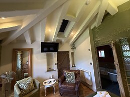 Bradleigh Lodge