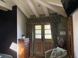 Bradleigh Lodge
