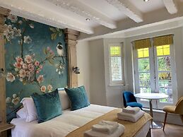 Bradleigh Lodge