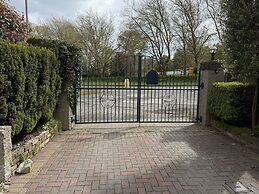 Bradleigh Lodge