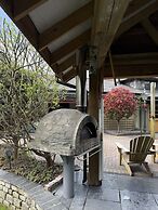 Bradleigh Lodge