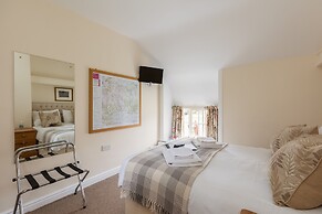 The Royal Oak Inn