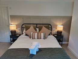 The Royal Oak Inn