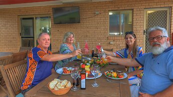 Yamba Motor Inn