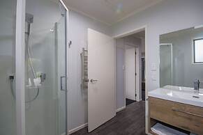 Antonio Mews Motel