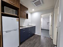 Antonio Mews Motel