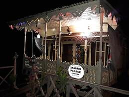 Houseboat Zaindari Palace