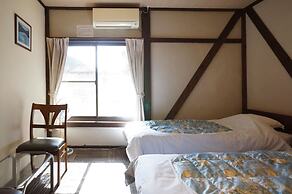 Sakura Guest House - Hostel