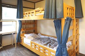 Sakura Guest House - Hostel