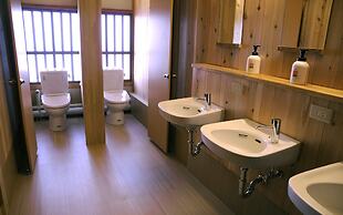 Sakura Guest House - Hostel