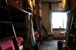 Sakura Guest House - Hostel