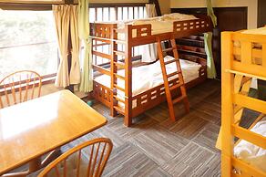 Sakura Guest House - Hostel
