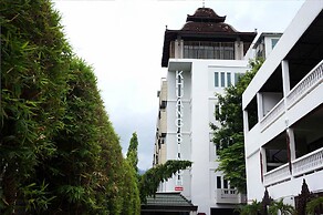 Khuangsingh Residence