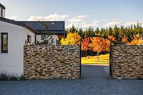 Mt Cook Lakeside Retreat
