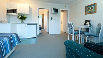 Outrigger Motel