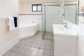 Bluegum Apartments