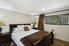 Sanctuary Palms