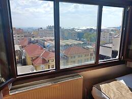 Hotel Sureyya