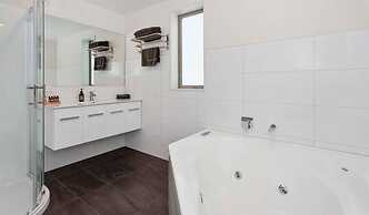 Rolleston Highway Motel
