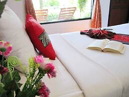 Lanta Il Mare Beach Resort