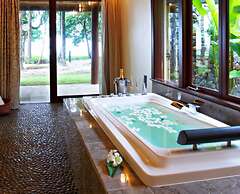 Nanuku Resort Fiji