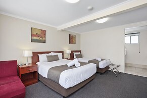 Thunderbird Motel