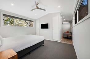 Thunderbird Motel