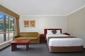 Thunderbird Motel