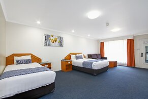 Thunderbird Motel
