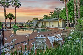 Thunderbird Motel
