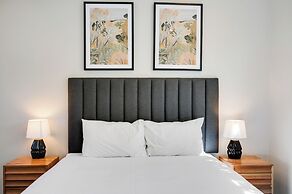 Thunderbird Motel