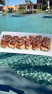 La Posada Hotel & Beach Club