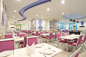 Grand Bella Hotel