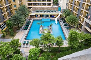 Grand Bella Hotel