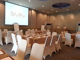 Grand Bella Hotel