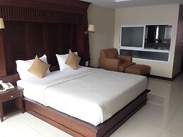 August Suites