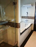 August Suites