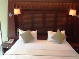August Suites