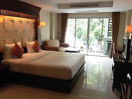 August Suites