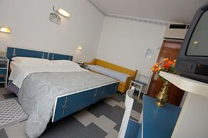 Victory Hotel