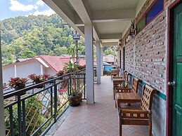 Baan Por Jai